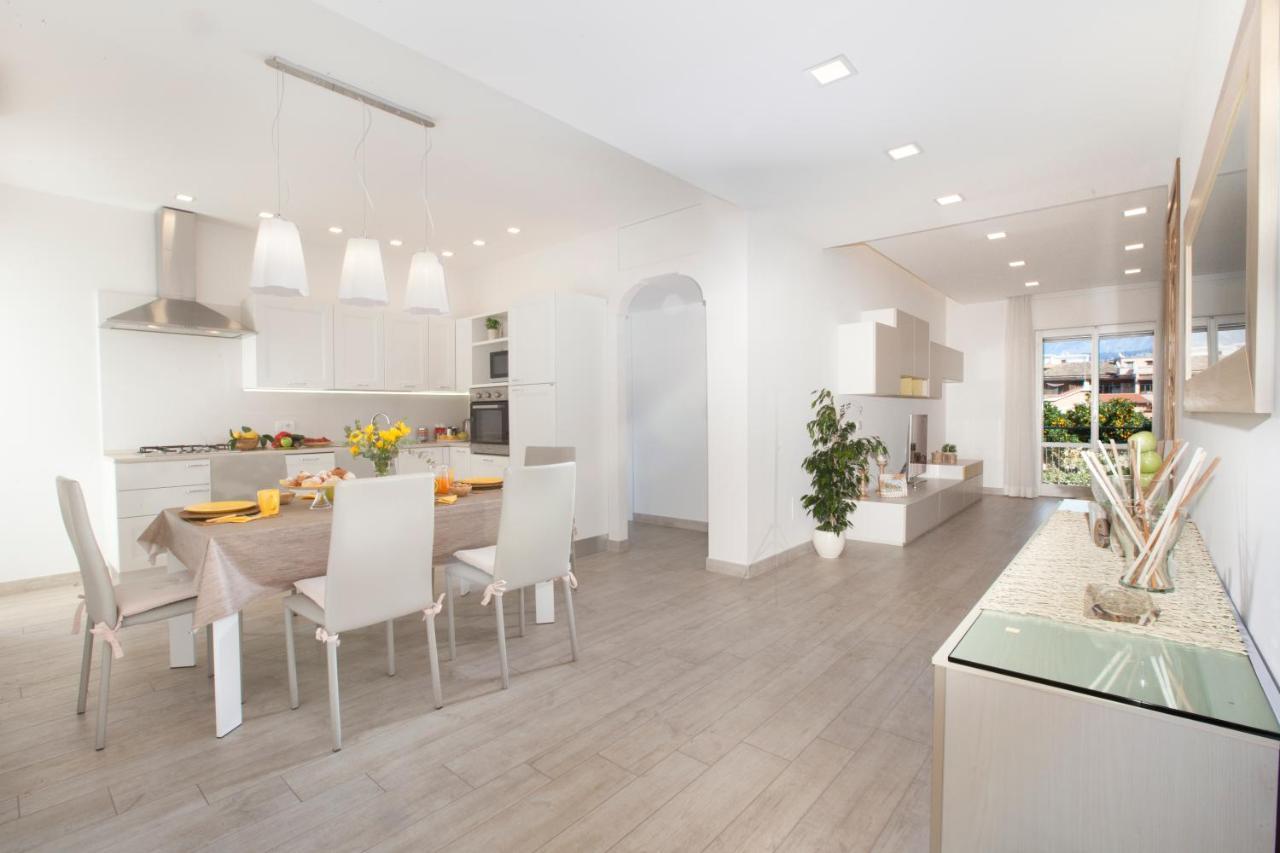 Estate4Home - Casa Rosangela Сорренто Экстерьер фото